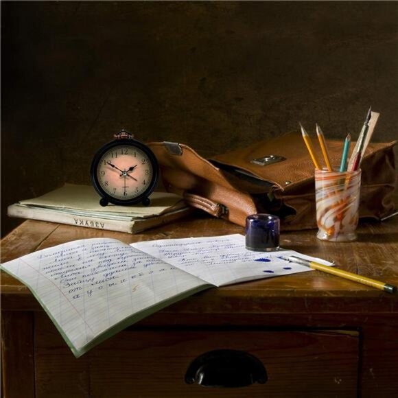 Vintage Retro Analog Alarm Clock, 4 inch Super Silent Non Ticking Small Clock - Picture 2 of 6